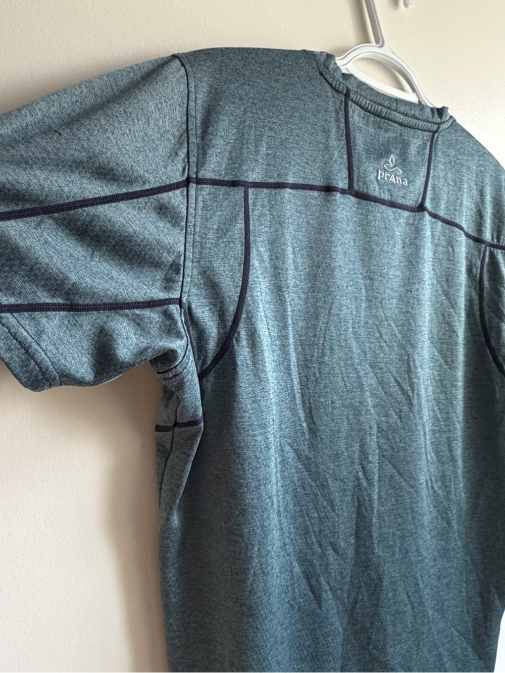 Prana athletic shirt size M